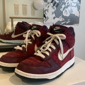 Nike Jordan’s 1 Dunk High